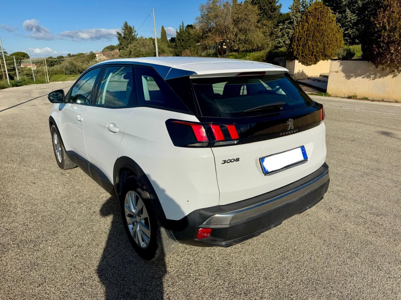 Peugeot 3008 BlueHDi 130 S&S EAT8 Allure