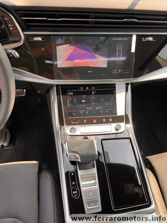 Audi Q8 SUV 50 TDI 286 CV quattro tiptronic S line edition pronta consegna