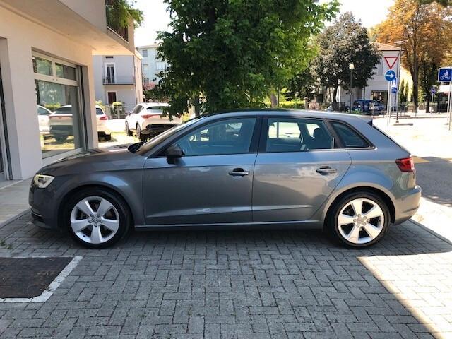Audi A3 SPB 1.6 TDI 110cv Ambition