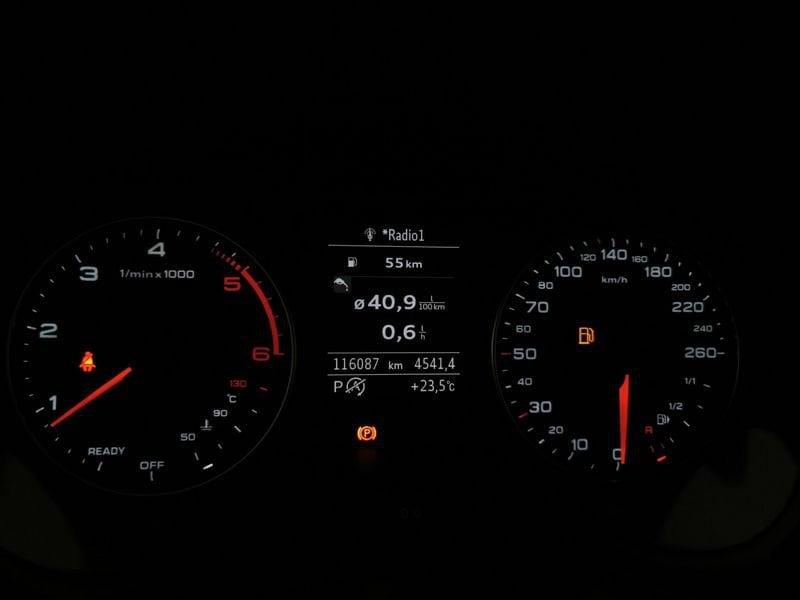 Audi Q2 30 1.6 tdi Business Design s-tronic