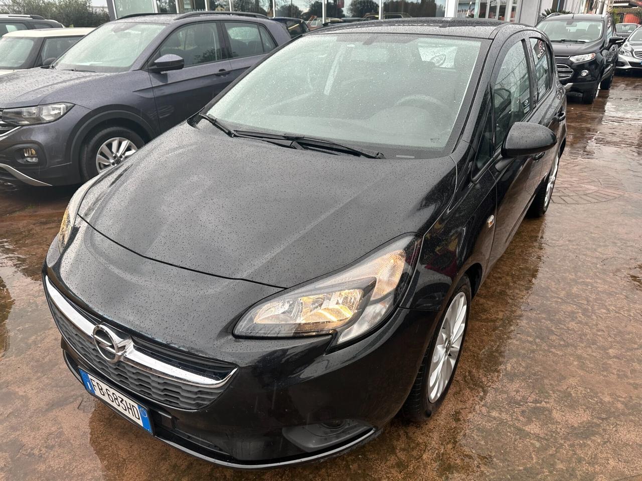 Opel Corsa 1.4 90CV 5 porte b-Color