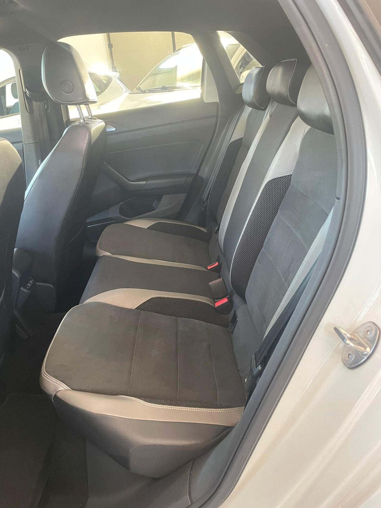 Volkswagen Polo 2.0 TSI DSG GTI BlueMotion Technology