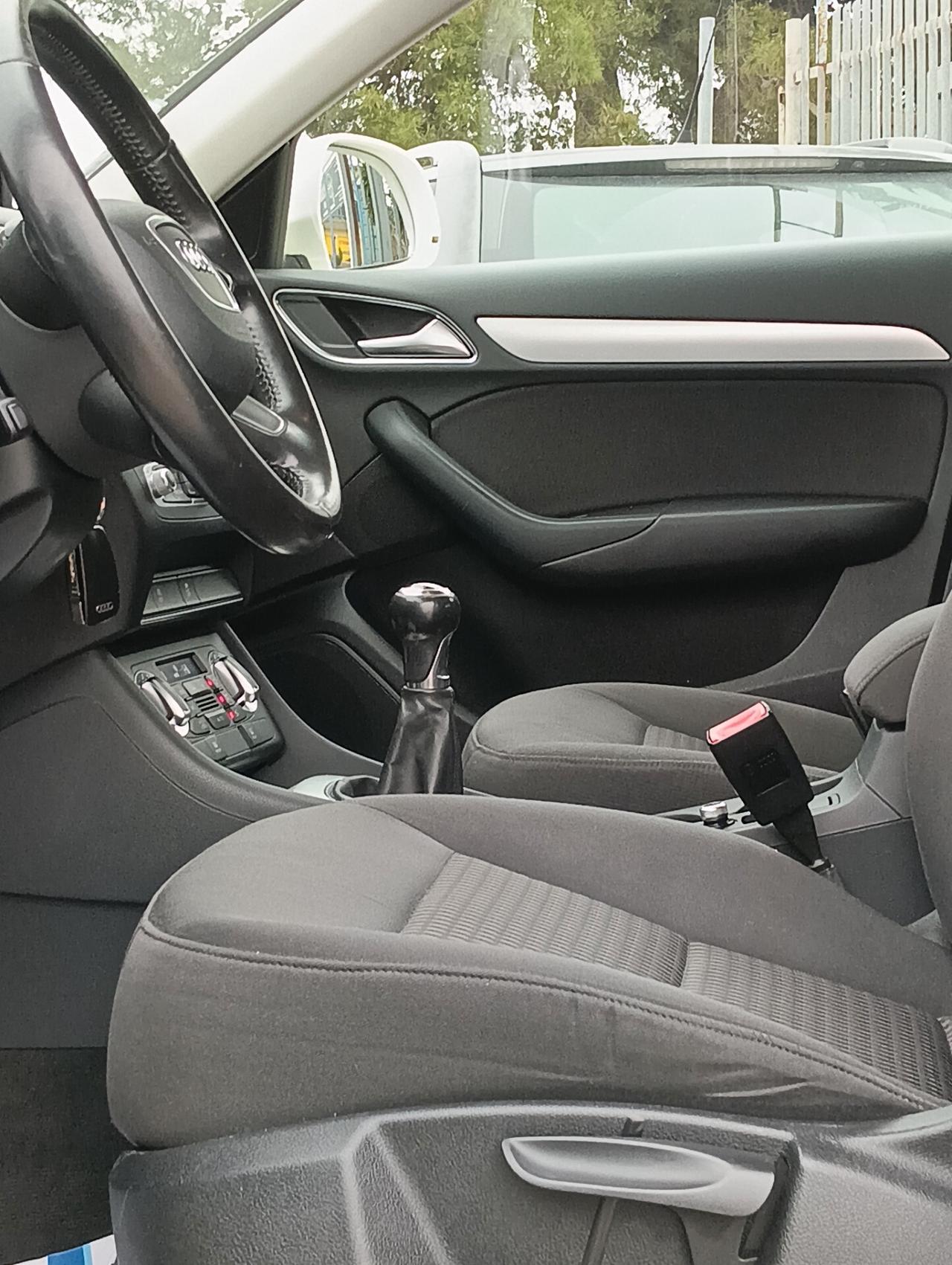 Audi Q3 2.0 TDI Business