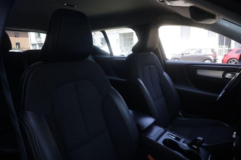 Volvo XC40 Volvo XC40 D3 AWD Geartronic R-Design 110KW ANNO 2019