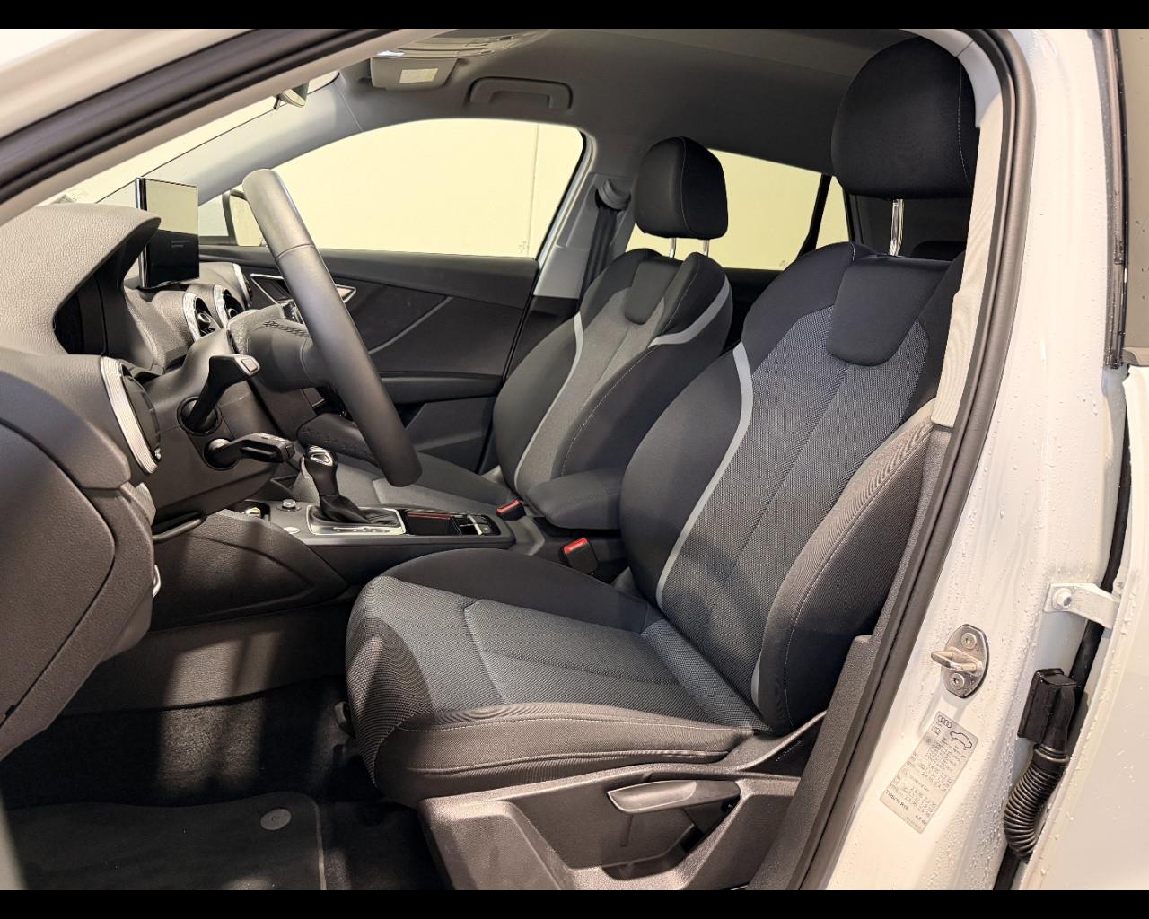 AUDI Q2 35 TFSI S-TRONIC S-LINE EDITION