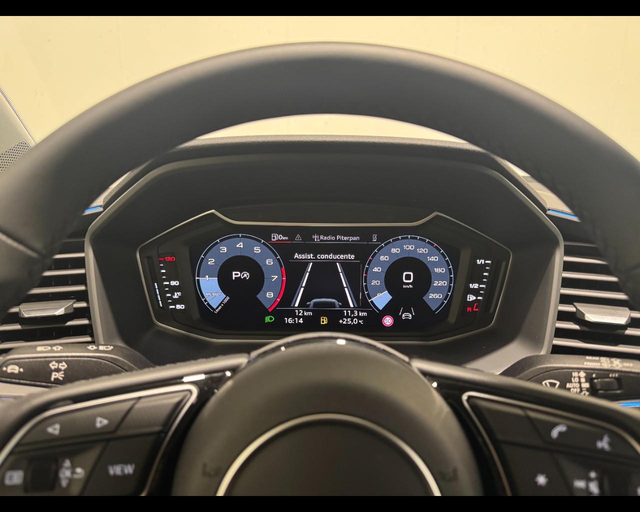 AUDI A1 ALLSTREET 30 TFSI S-TRONIC IDENTITY CONTRAST