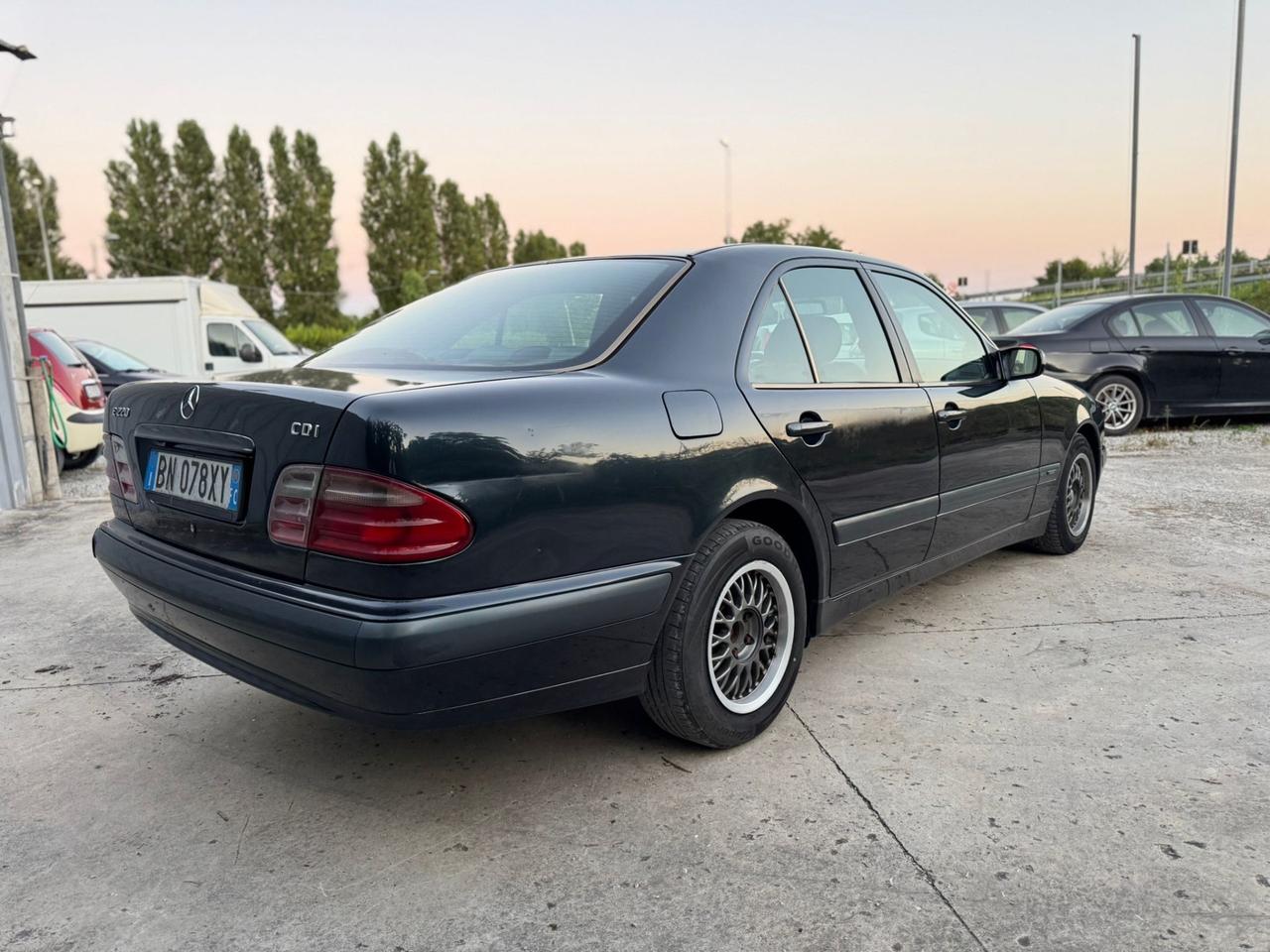 Mercedes-benz E 220 E 220 CDI cat Classic
