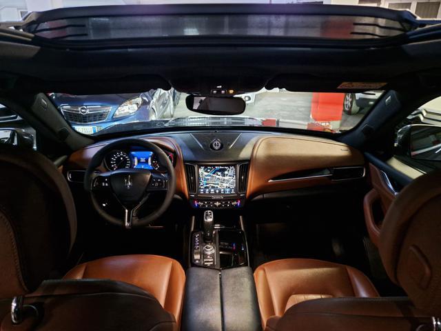MASERATI Levante 3000 V6 CV.250 TETTO+21'+ UNIPROPR