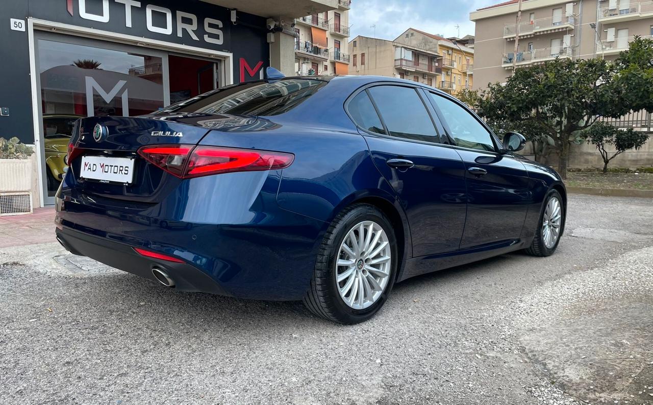 Alfa Romeo Giulia 2.2 Turbodiesel 180 CV Business Sport