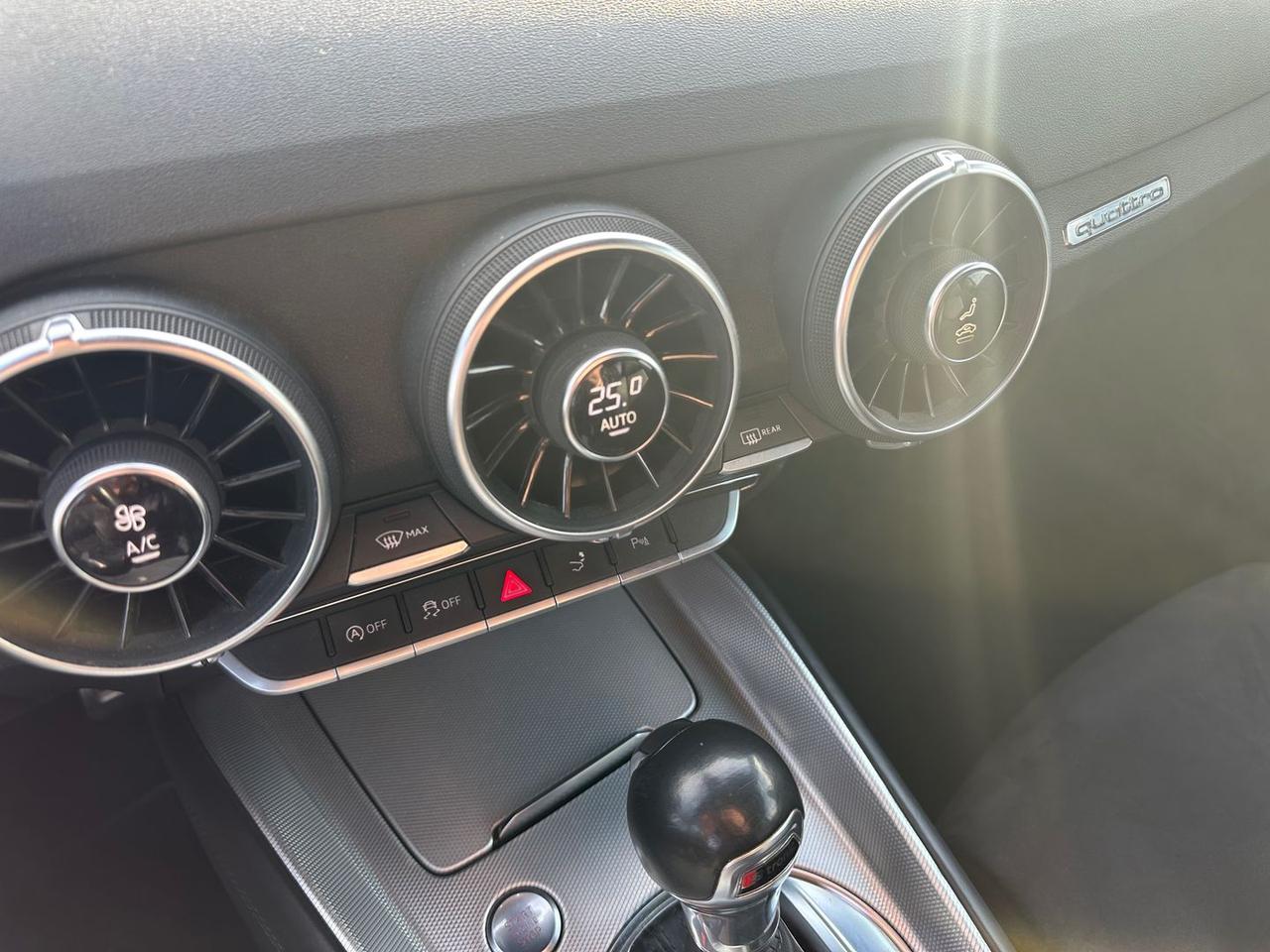 Audi TT S Line 2.0 TFSI #8773