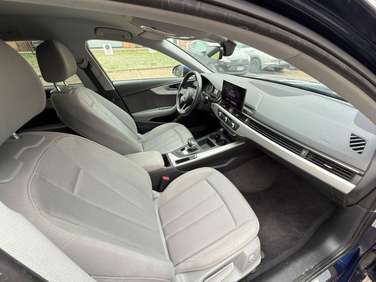 Audi A4 Avant 35 2.0 tdi mhev Business Advanced 163cv s-tronic
