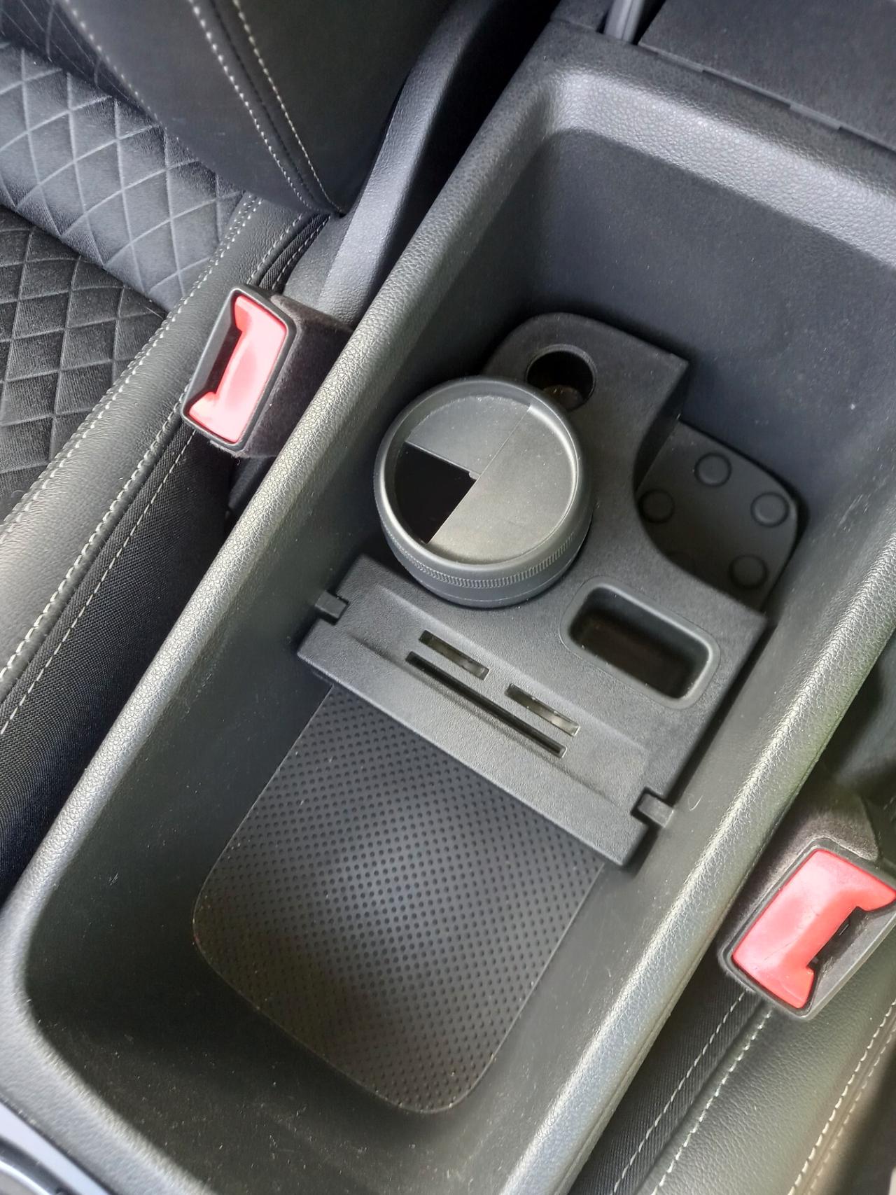 Skoda Karoq 1.6 TDI SCR Executive full