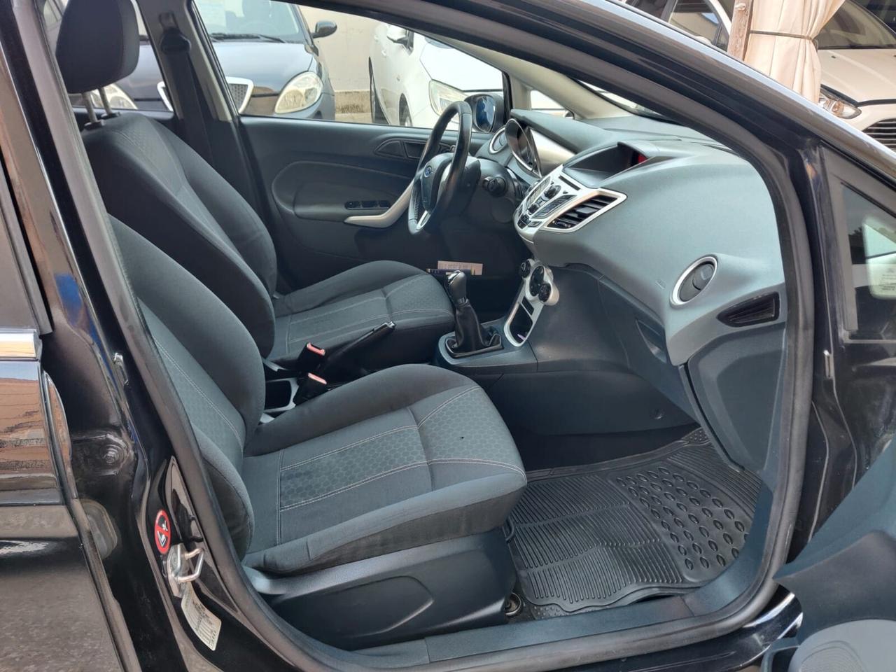 Ford Fiesta 1.4 TDCi 5p. Titanium