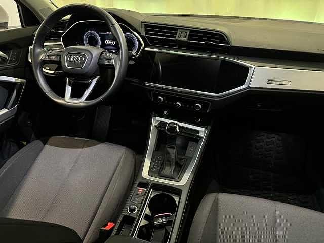 Audi Q3 45 TFSI quattro S tronic Business Advanced
