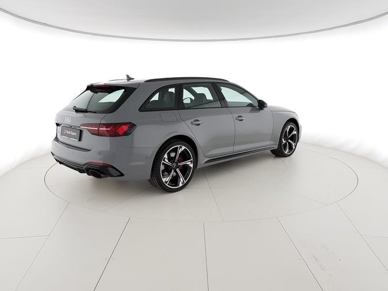 AUDI A4 RS 4 Avant 2.9 TFSI quattro tiptronic Noleggio lungo termine