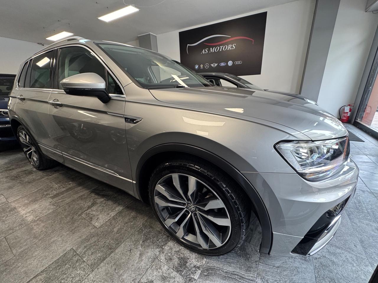 VW Tiguan 2.0 TDI 150 CV R-LINE FINANZIABILE