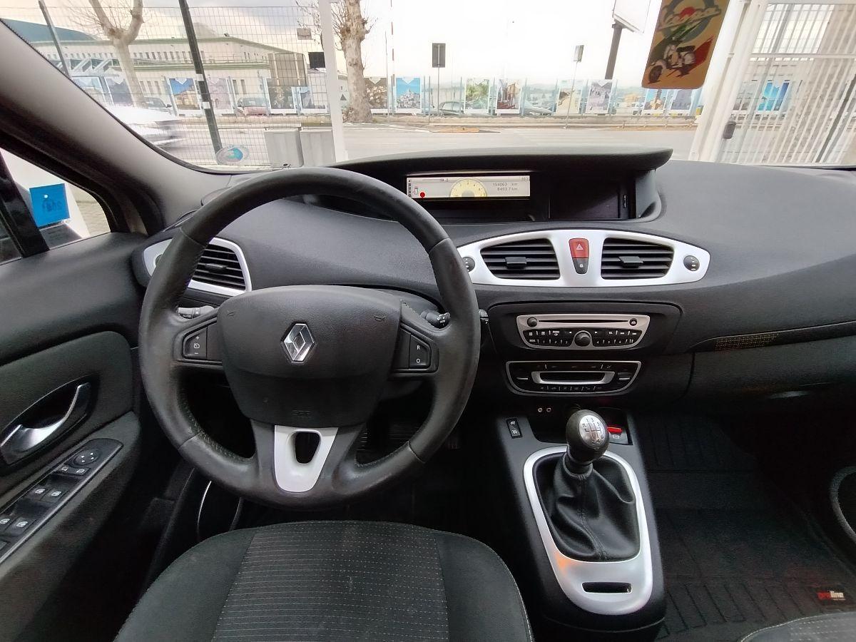 RENAULT - Scénic - 1.5 dCi 110CV 7 POSTI