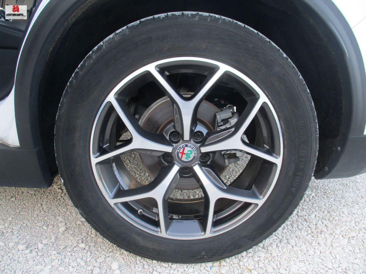 A.R.Stelvio 2.2 T.diesel 210cv AT8 Q4 Exec.-2018 FULL