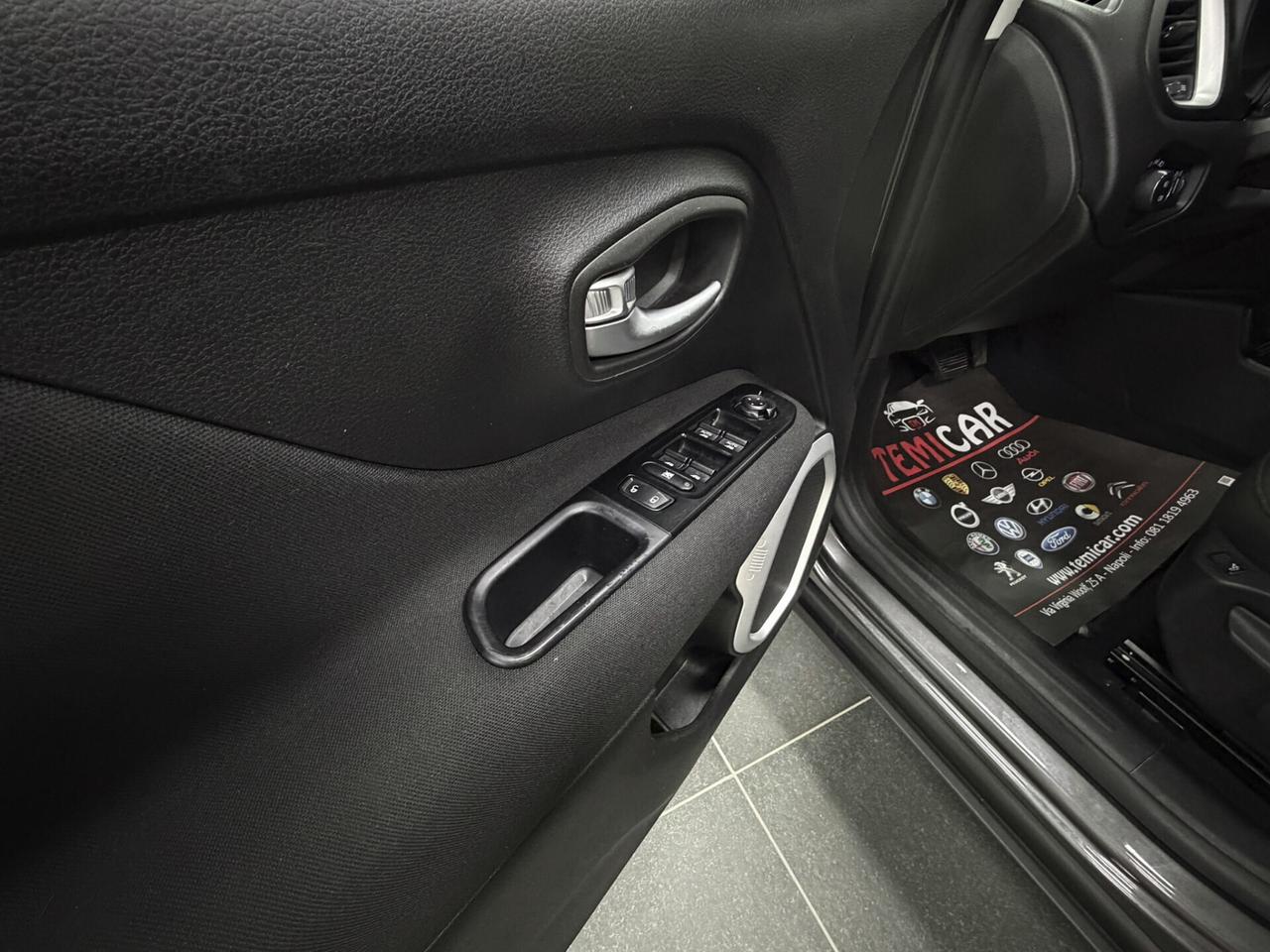 Jeep Renegade 1.6 Mjt 120 CV Longitude