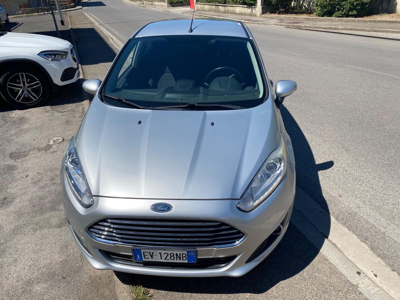 Ford Fiesta 1.6 TDCi 95CV 5 porte ok neopatentati