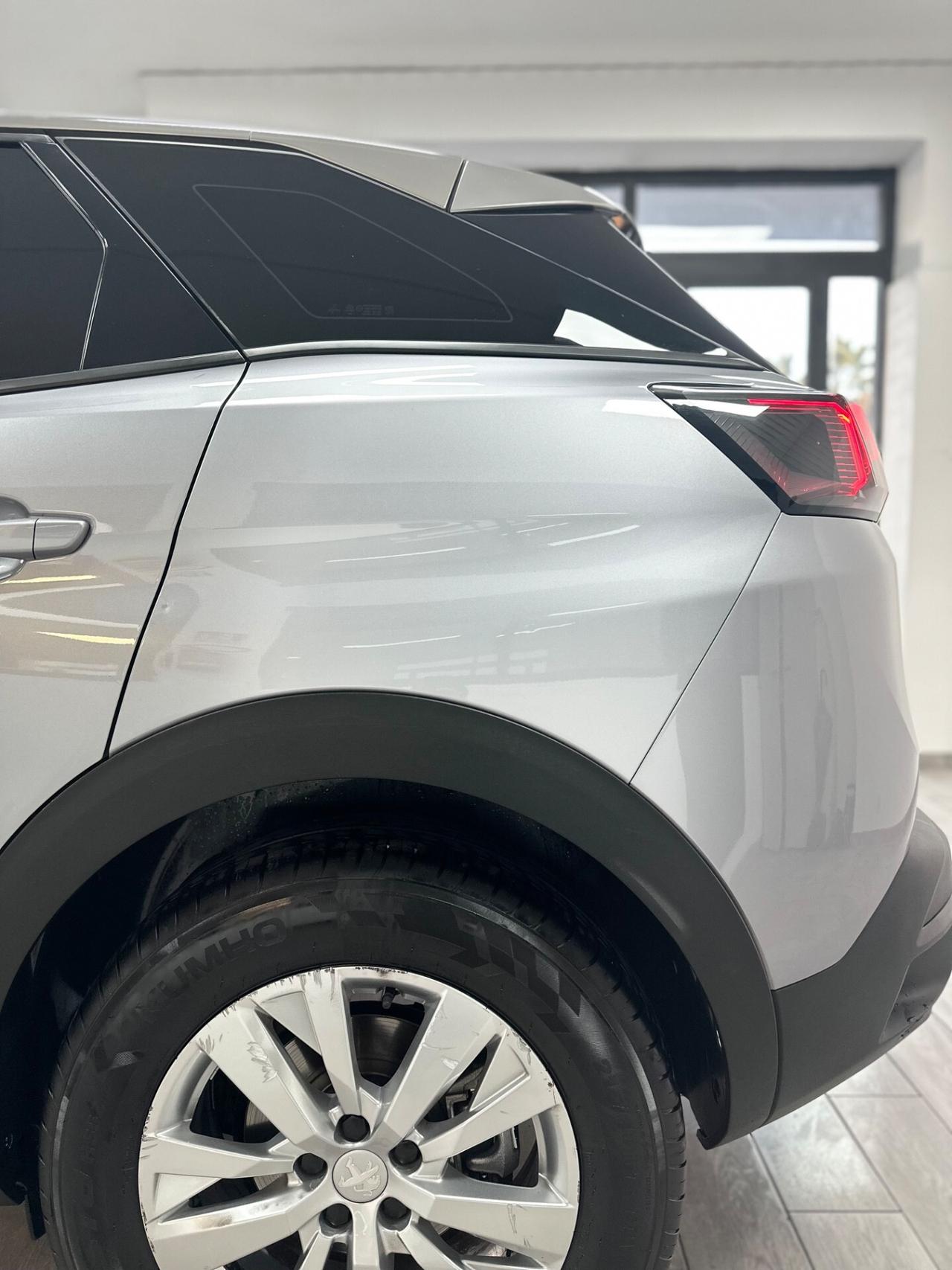 Peugeot 3008 BlueHDi 130 S&S Business