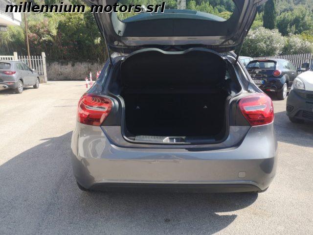 MERCEDES-BENZ A 180 BLUEeFFICIENCY STYLE