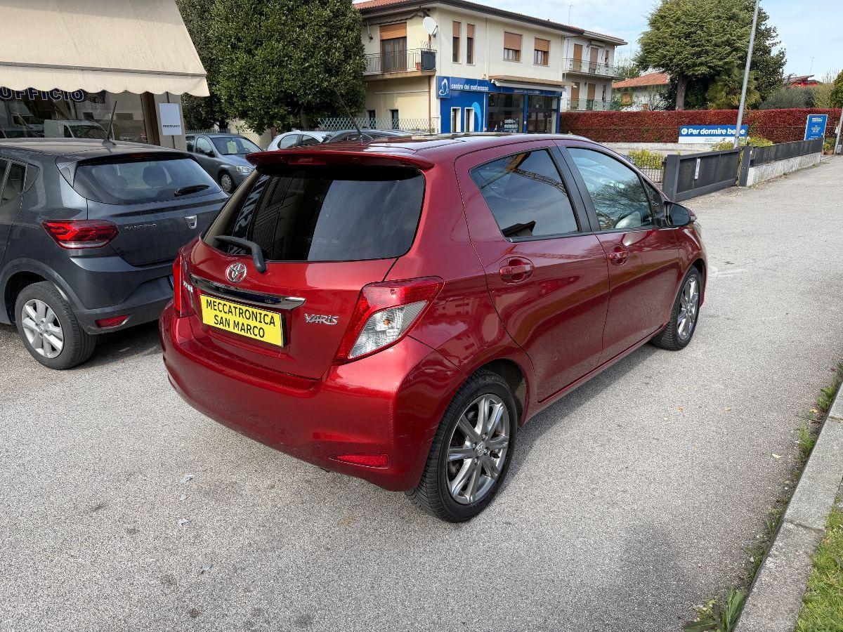 TOYOTA - Yaris - 1.3 5p. Lounge