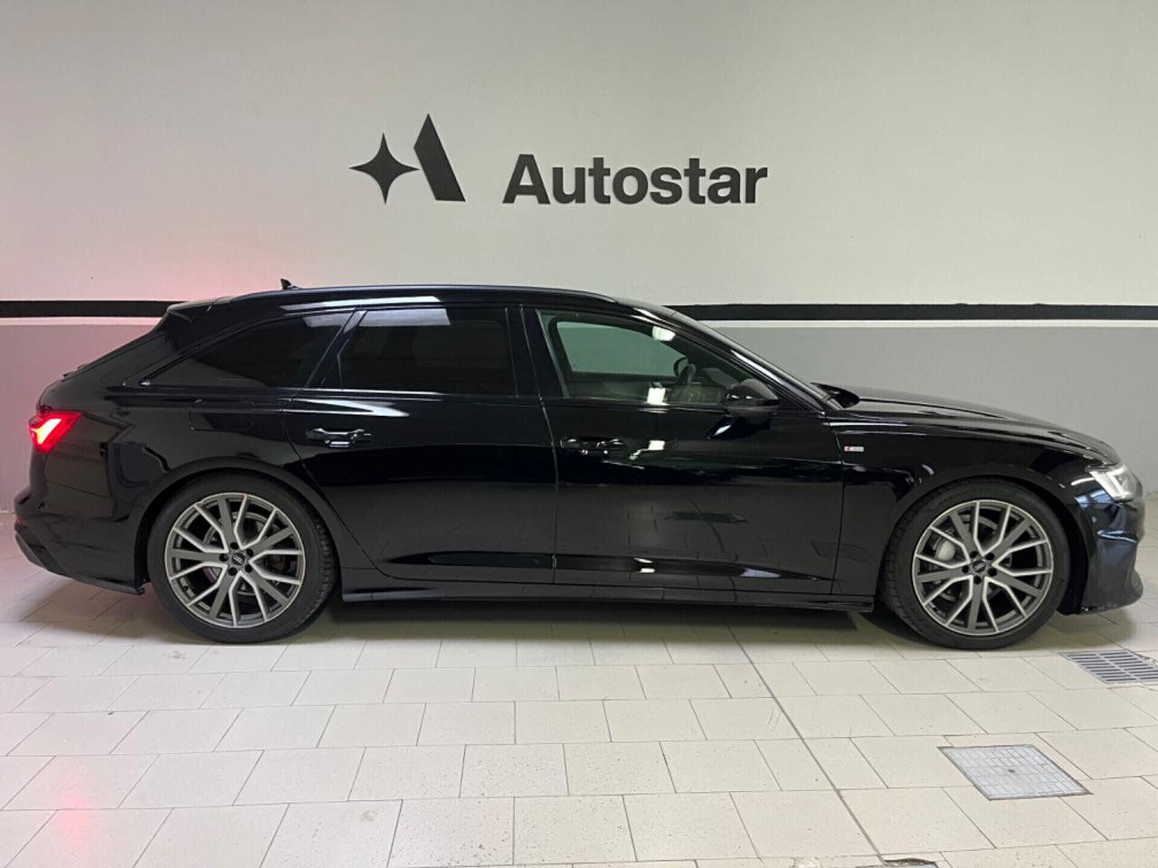 Audi A6 Avant 40 2.0 TDI S line *matrix