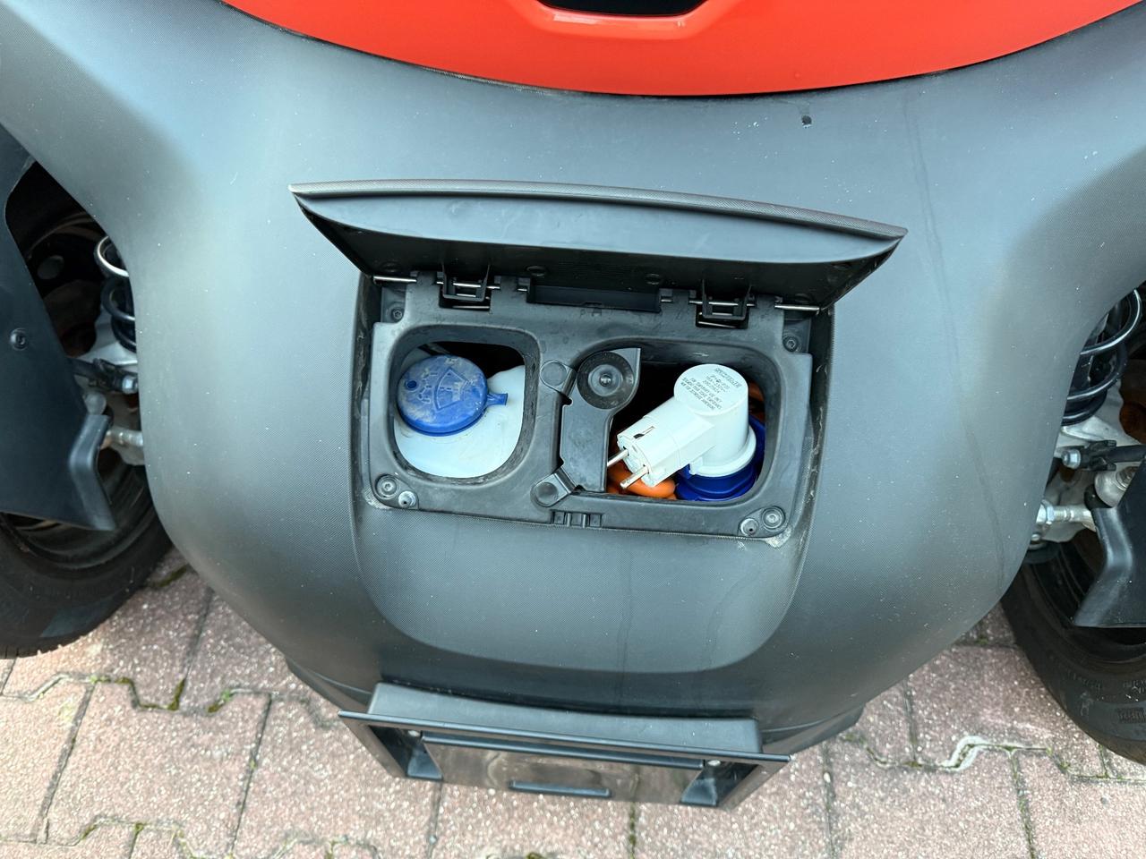 Renault Twizy 45 PARI AL NUOVO - SOLO 129 KM!!!