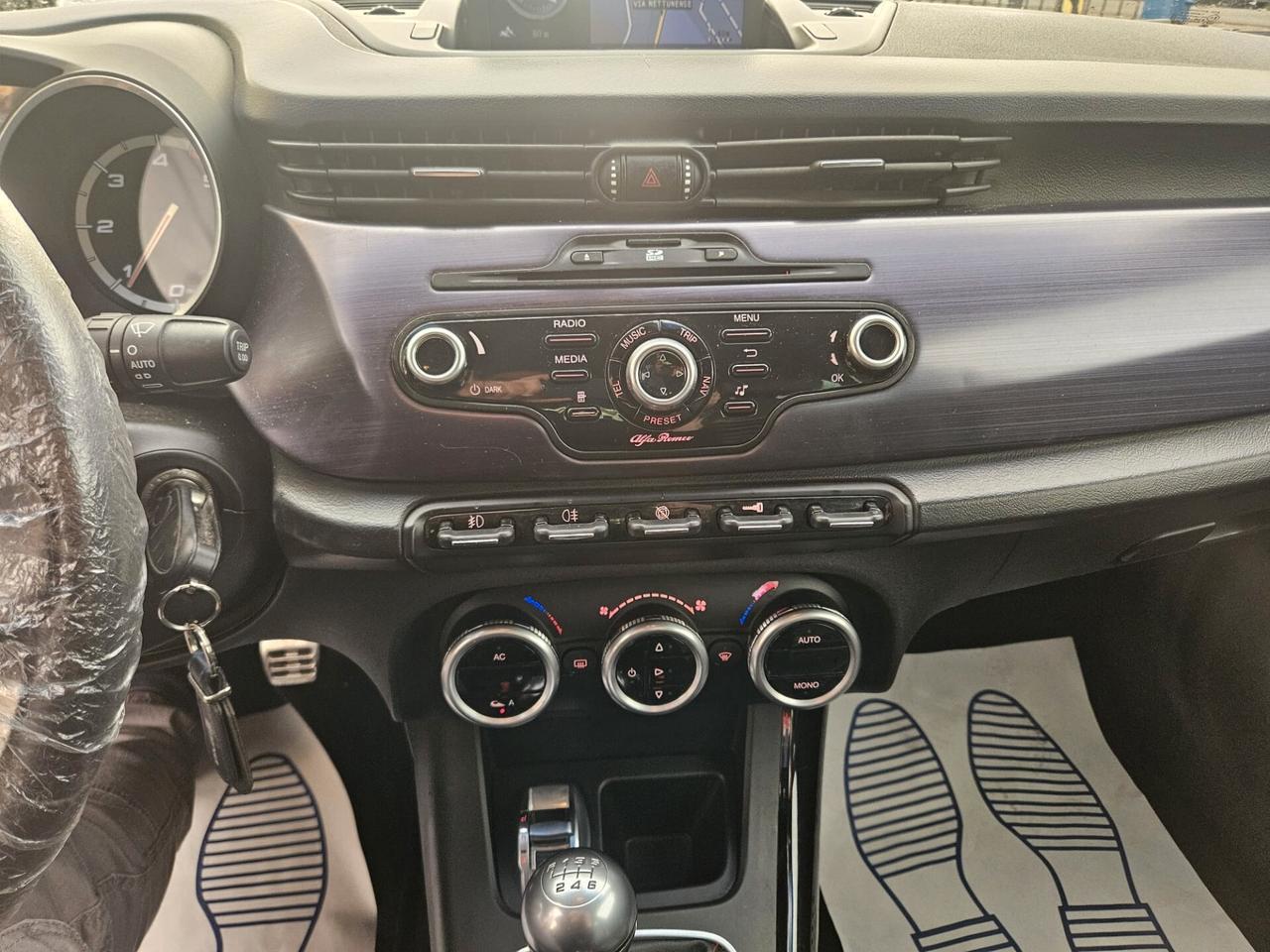 Alfa Romeo Giulietta 2.0 JTDm-2 140 CV Exclusive