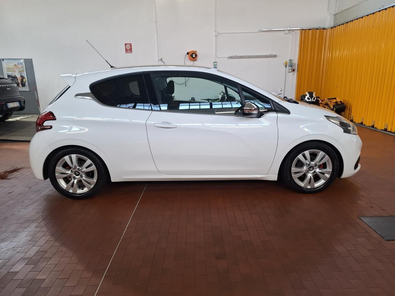 Peugeot 208 PureTech Turbo 110 EAT6 S&S 3 porte GT Line