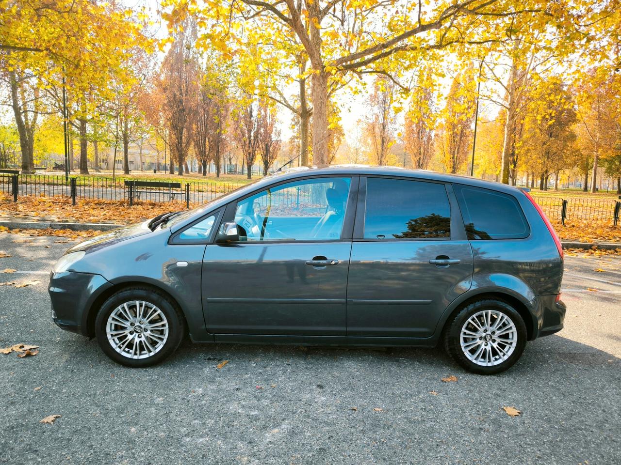 Ford C-Max 2.0 145 CV Titanium