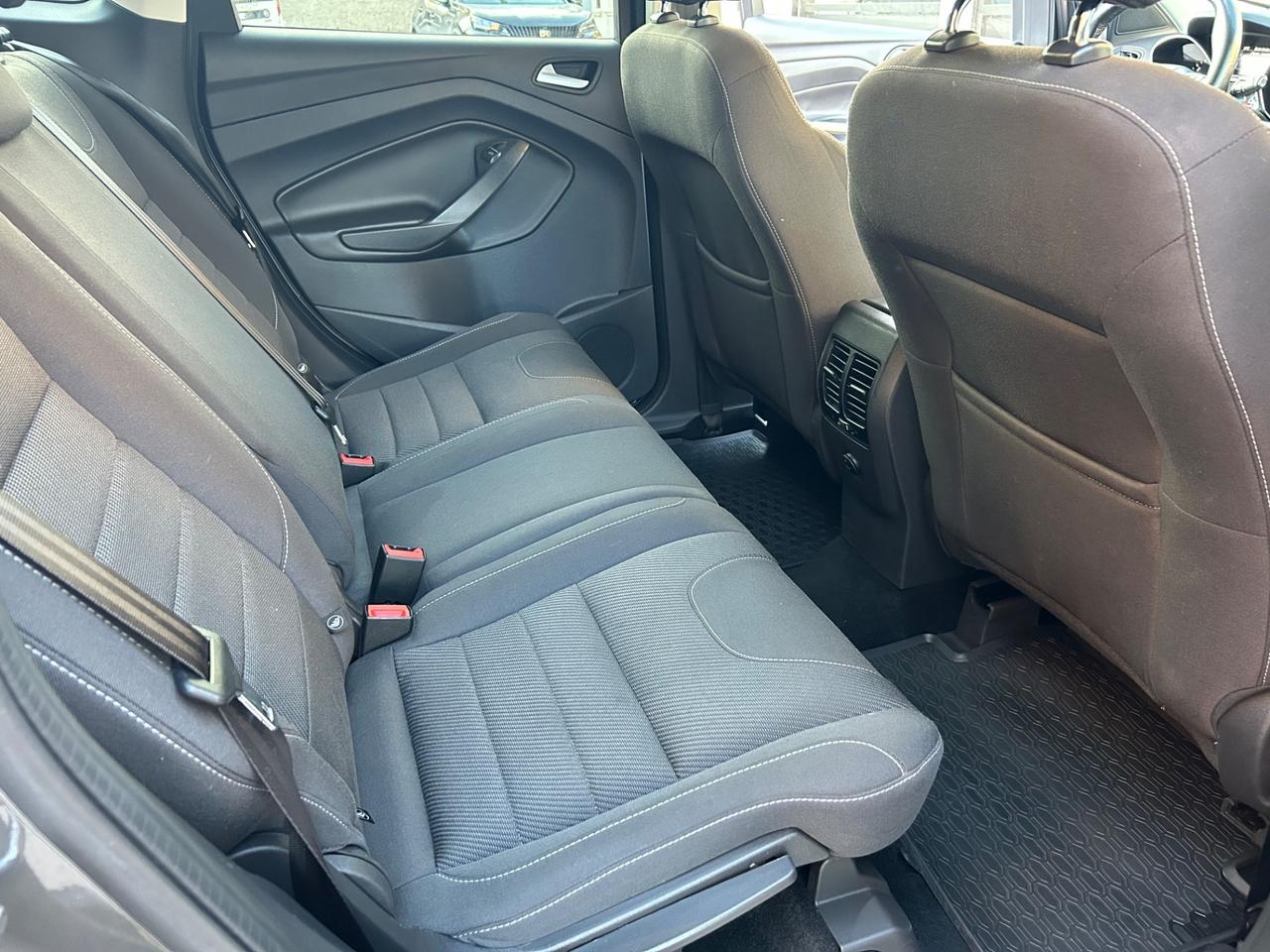 Ford Kuga 2.0 TDCI 120 CV S&S 2WD Titanium