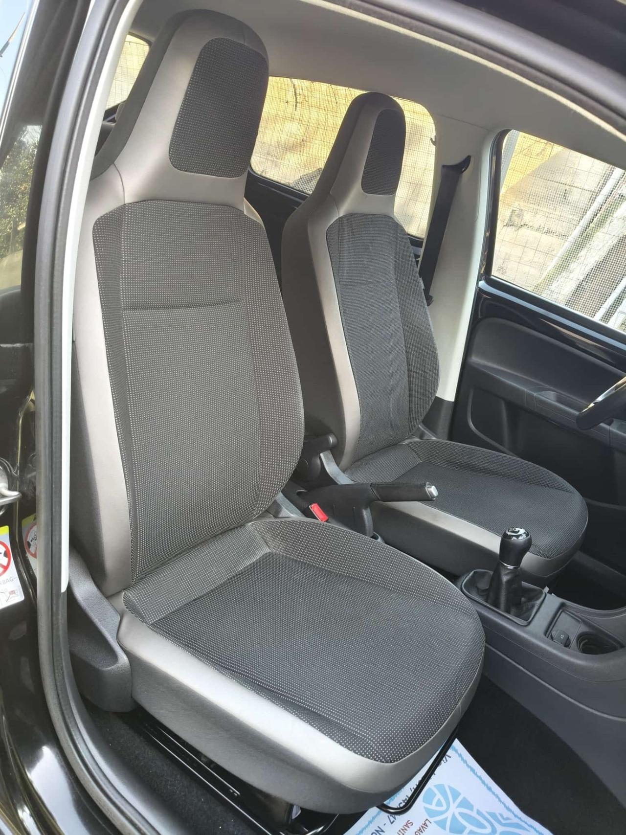 VOLKSWAGEN UP 1000 A METANO 5P FULL OPTIONAL