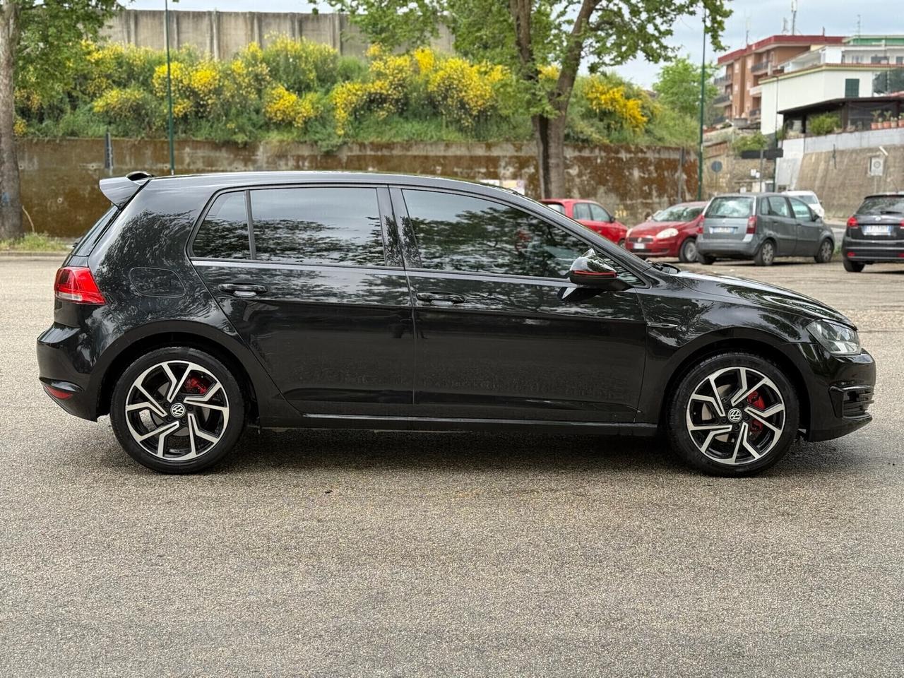 VOLKSWAGEN Golf 7 2014 1.6 TDI 105cv DSG