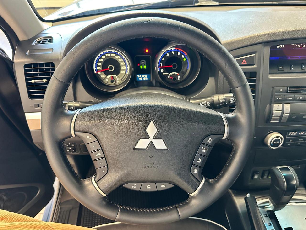 Mitsubishi Pajero 3.2 cr Instyle 200cv 3p auto