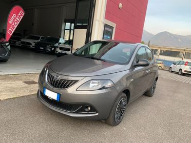 Lancia Ypsilon 1.0 FireFly 5 porte S&S Hybryd Gold