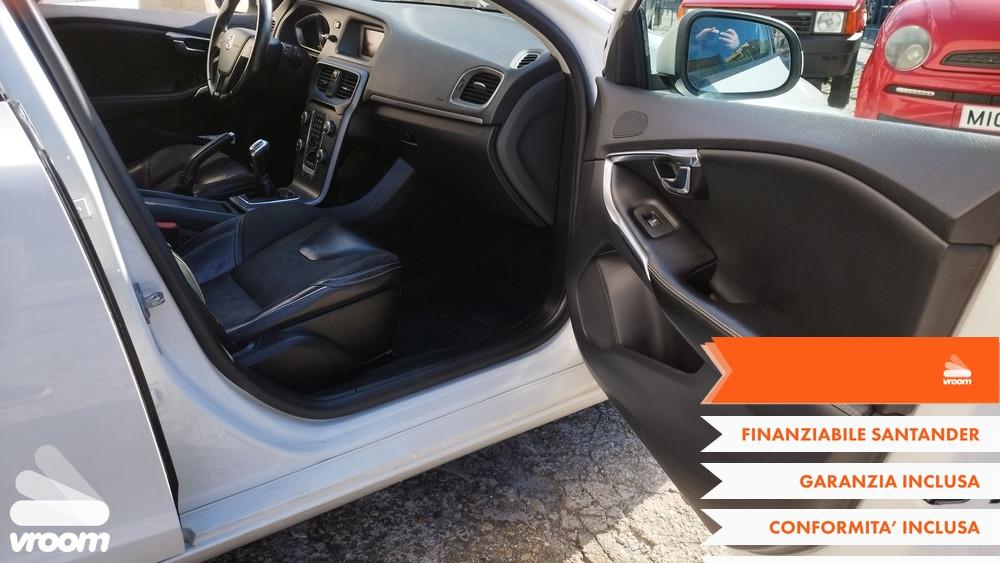 VOLVO V40 (2012-2020) V40 D2 1.6 R-design Kinetic