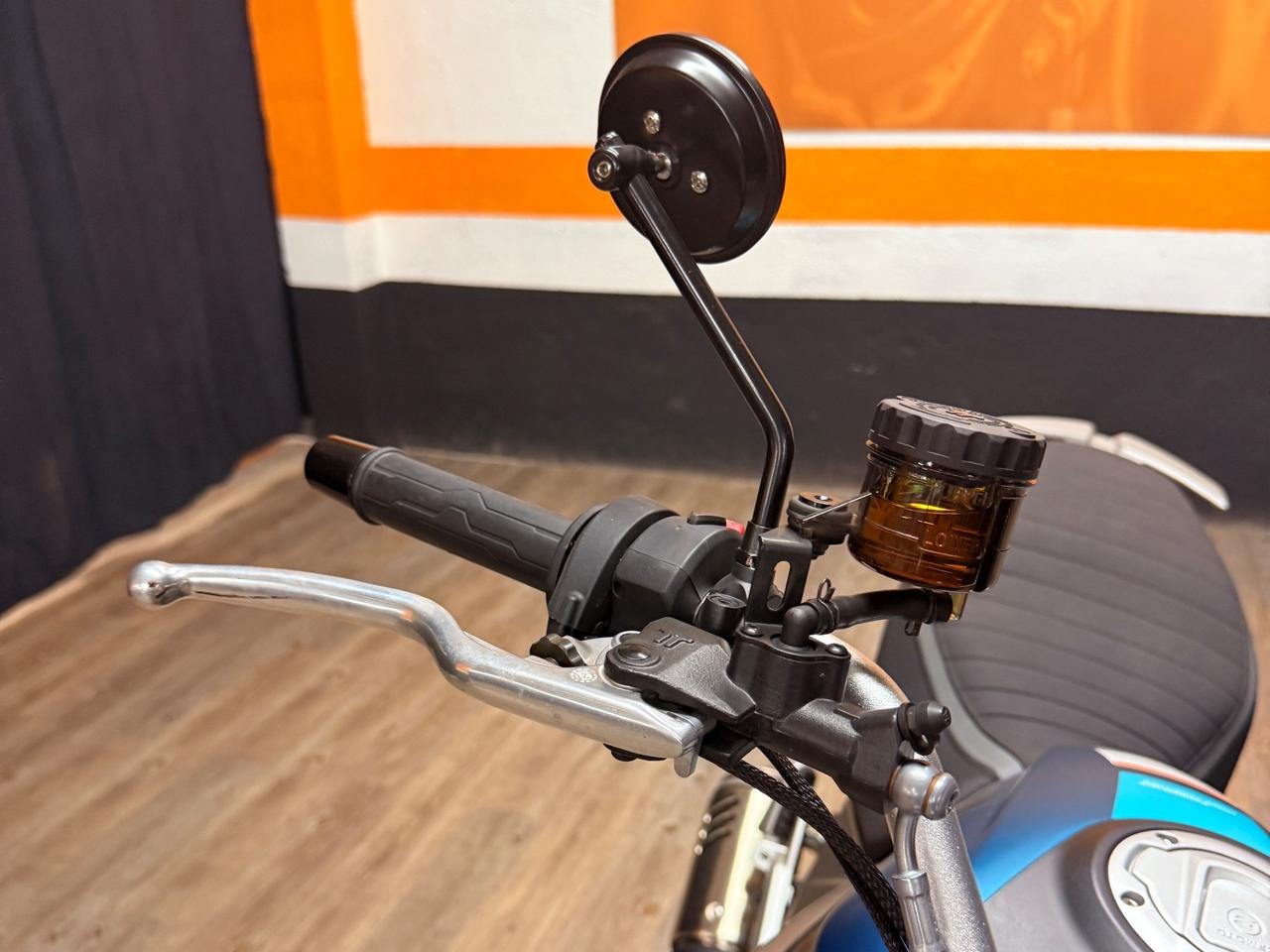 MERAVIGLIOSA CF-MOTO CON SOLI 2332 KM UNICO PROPRIETARIO
