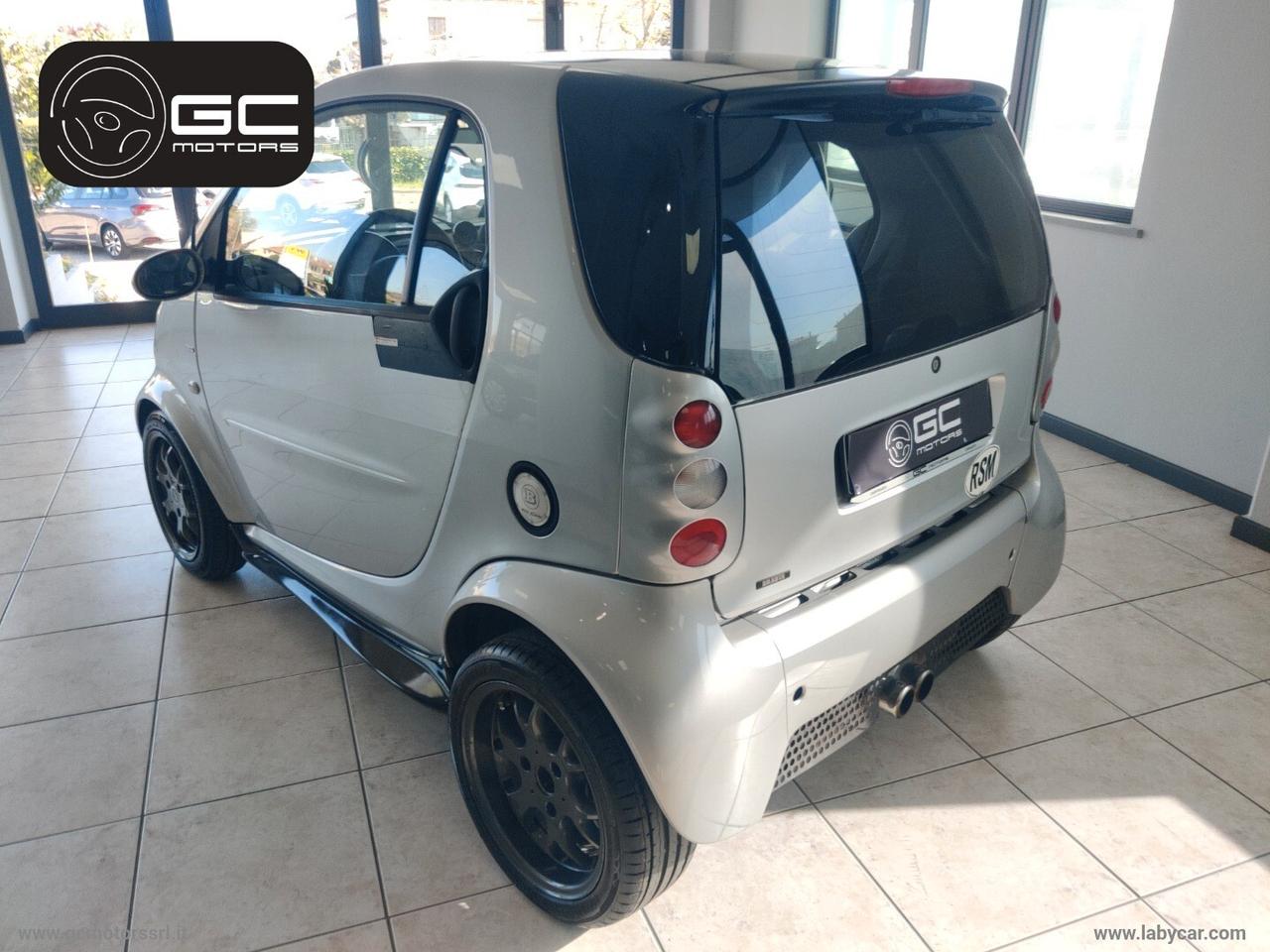 Smart 1.0 70 CV Brabus