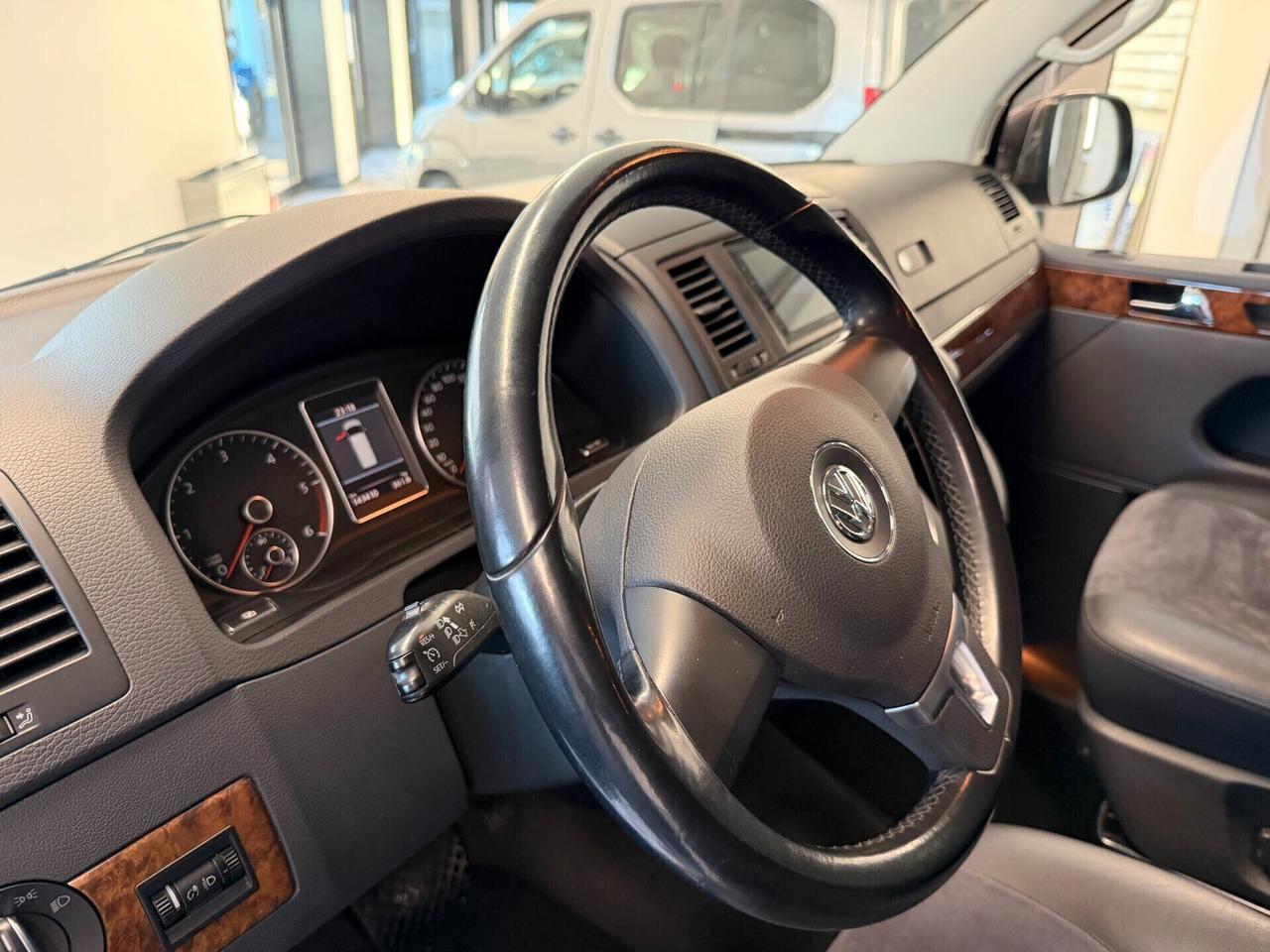 Volkswagen Multivan 2.0 BiTDI 180CV DSG Highline Pacchetto Notte