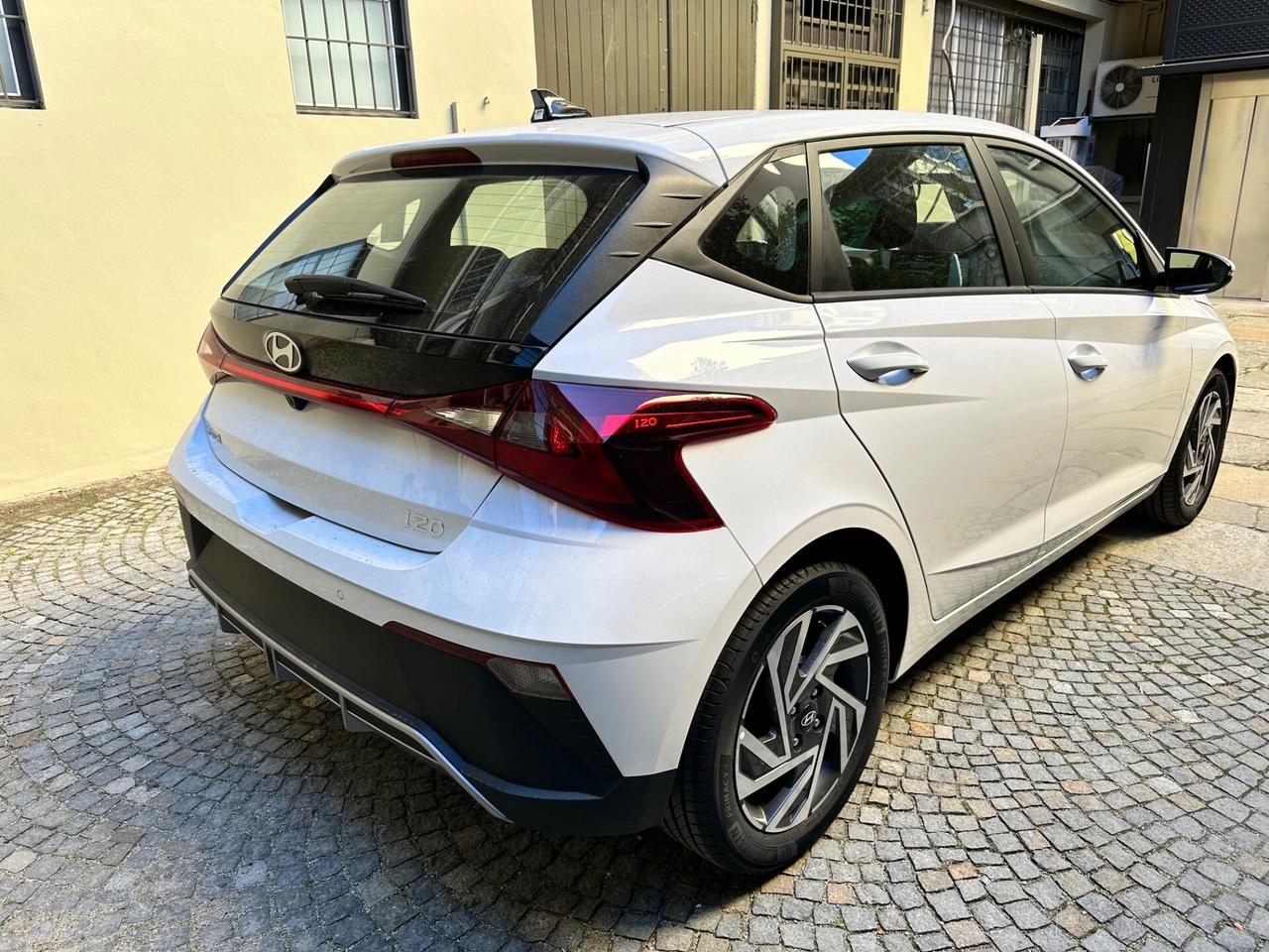 Hyundai i20 1.2 *MY25* ConnectLine Km0