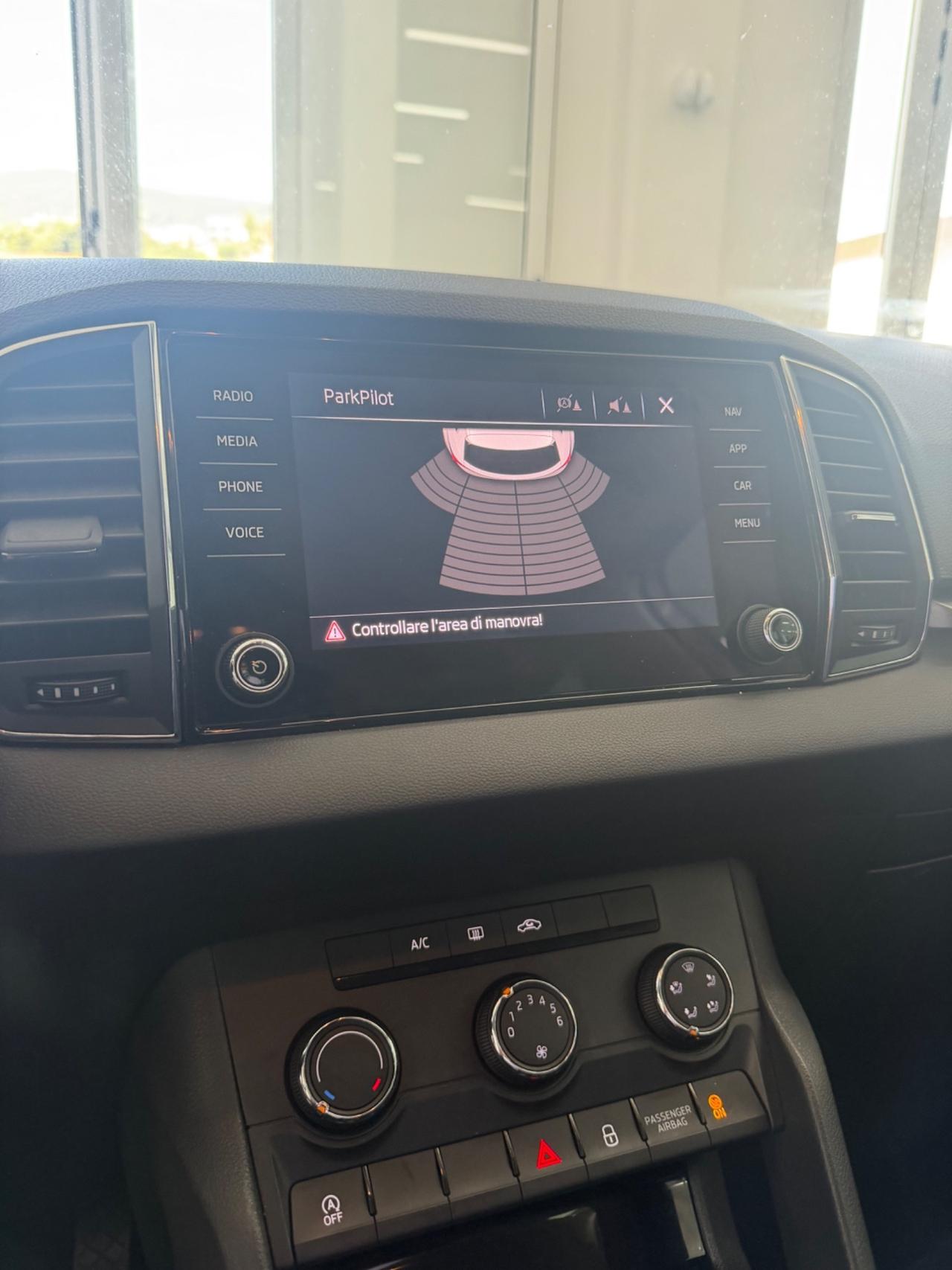 Skoda Karoq 1.6 TDI SCR DSG Style FINANZIABILE