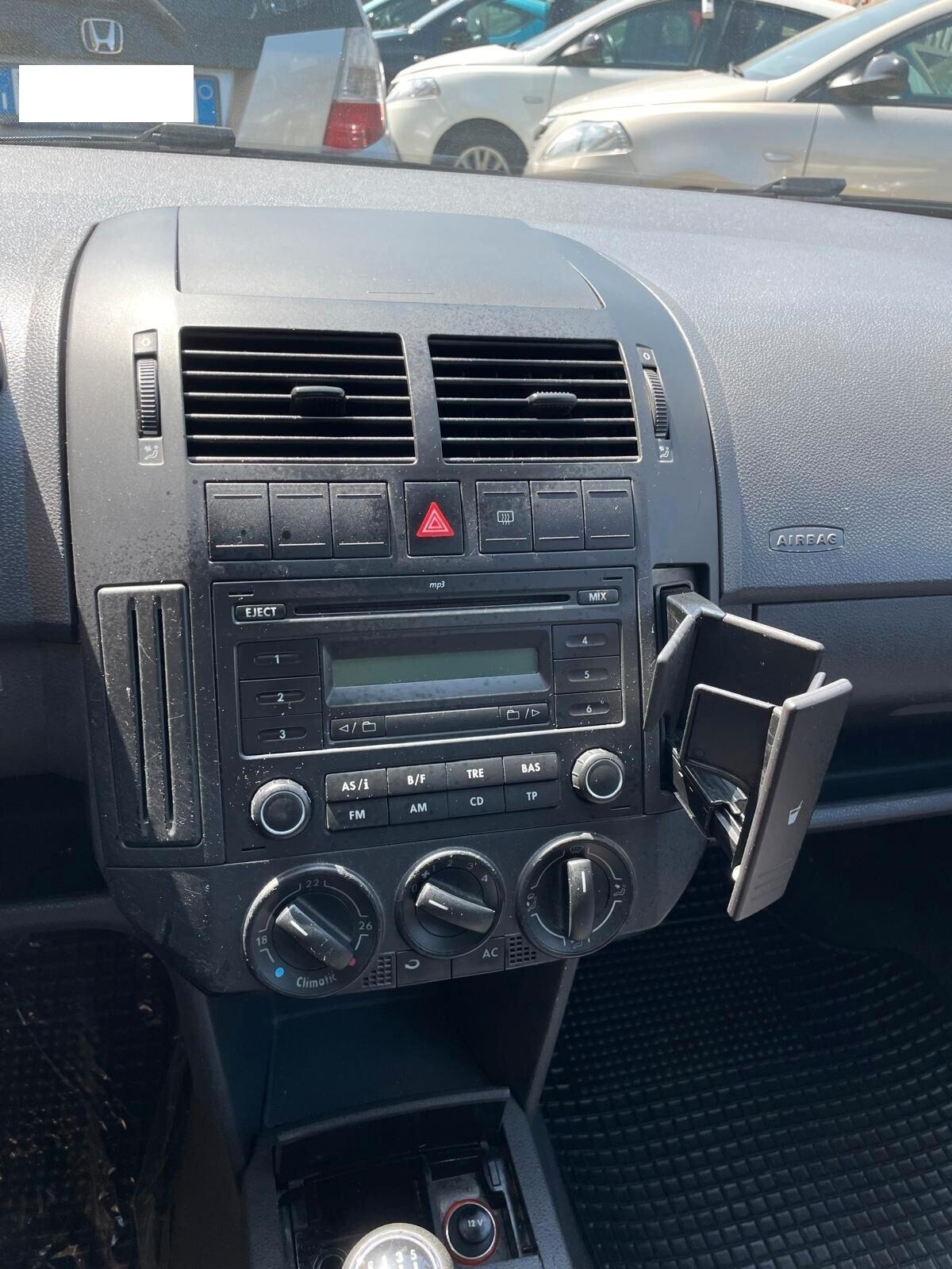 VOLKSWAGEN POLO 1.2 BENZ.