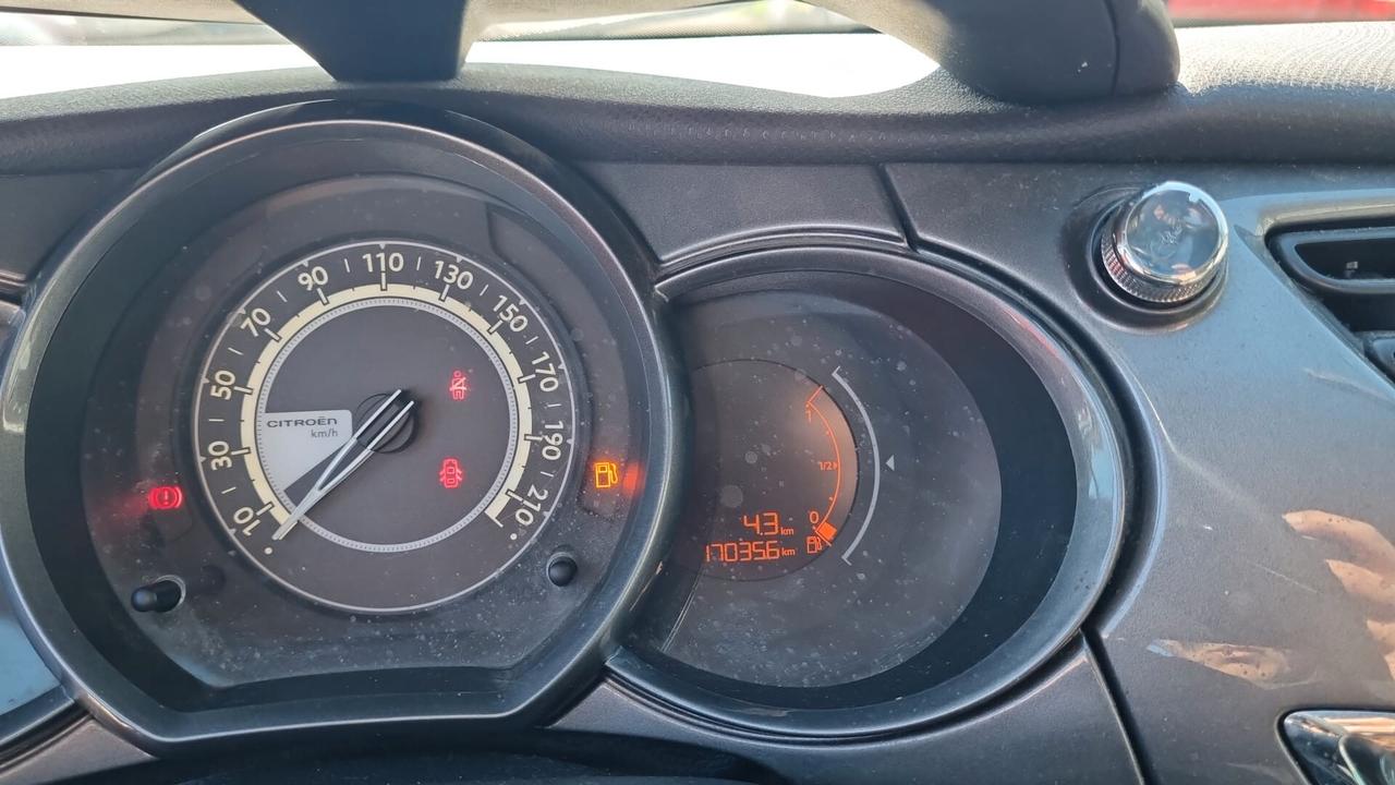 Citroen C3 1.2 VTi 82 Exclusive-82CV-60KW-BENZINA-EURO5B-