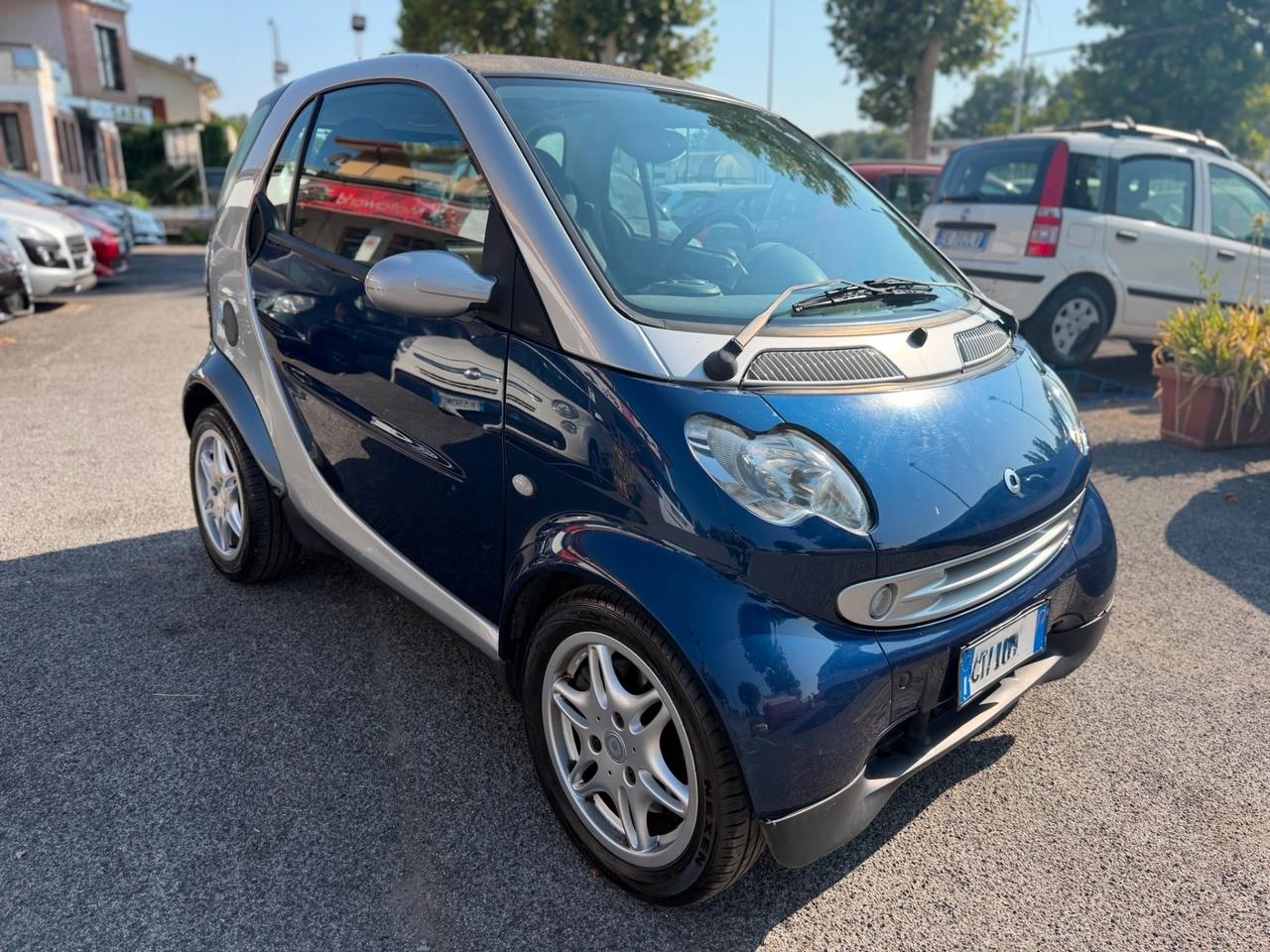 Smart ForTwo 700 coupé pure (45 kW)