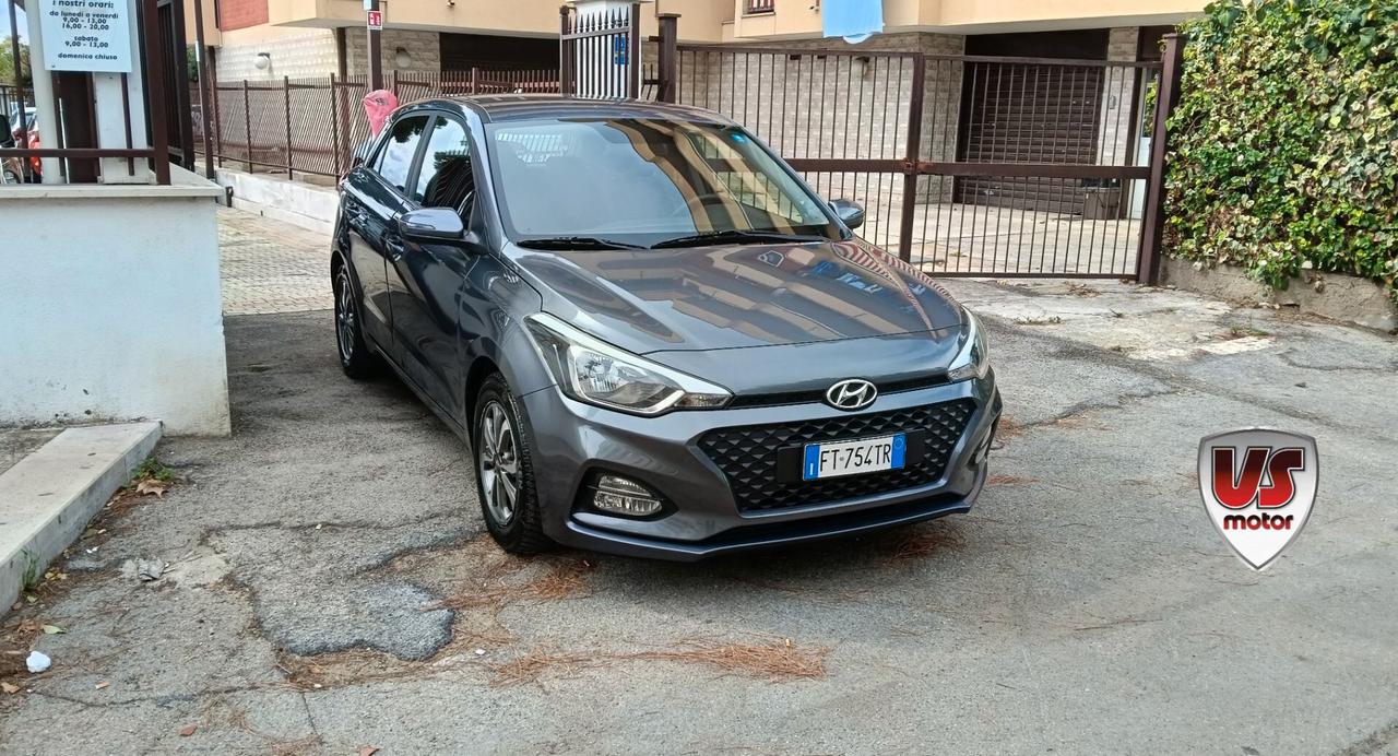 HYUNDAI I20 1200 BENZ -PREZZO PROMO!
