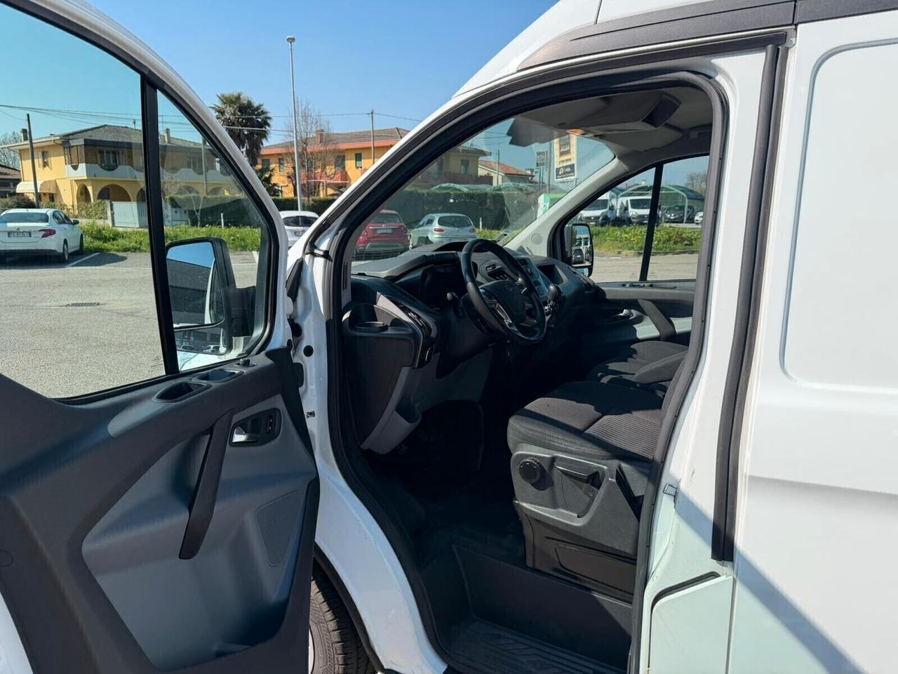 Ford Transit Custom 270 2.0 TDCi 130 PC Furgone Titanium