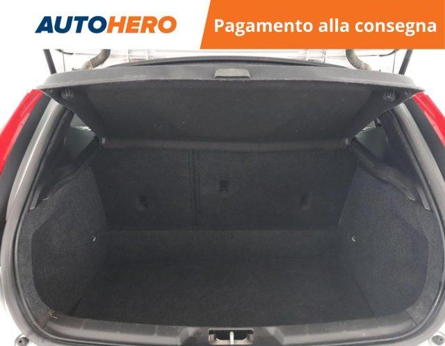 VOLVO V40 T2 Plus