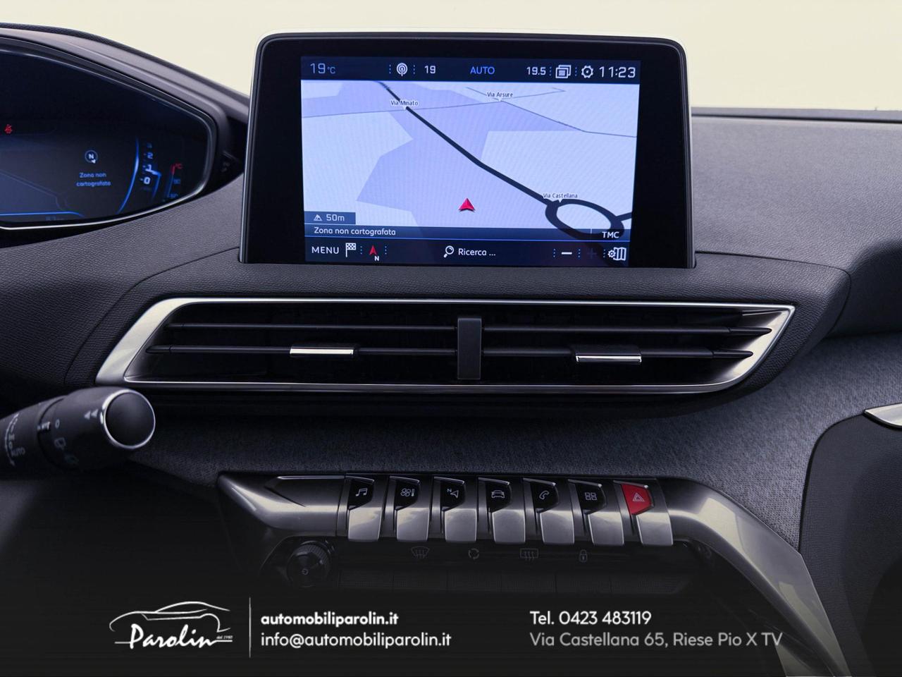 Peugeot 3008 3008 1.5 bluehdi Allure EAT8 1 prop. Grip Control